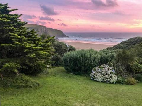 View | Blue Seas, Mawgan Porth