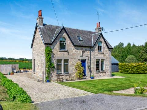 Exterior | The Laurels, Forres