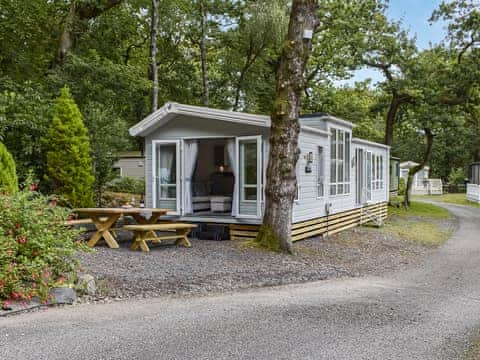 Exterior | Oaks Retreat, Prenteg, near Porthmadog