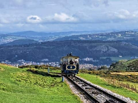 Surrounding area | Hyfrydle, Llandudno