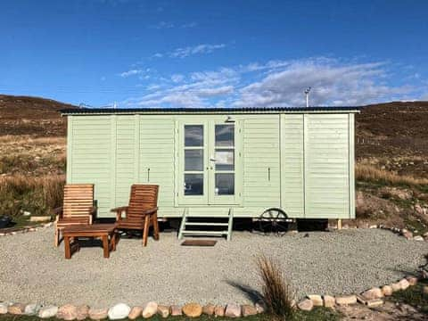 Exterior | The Drift Shepherds Hut - Hebridean Views, Gairloch