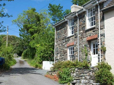 Old Newport Road, Lower Town, Fishguard