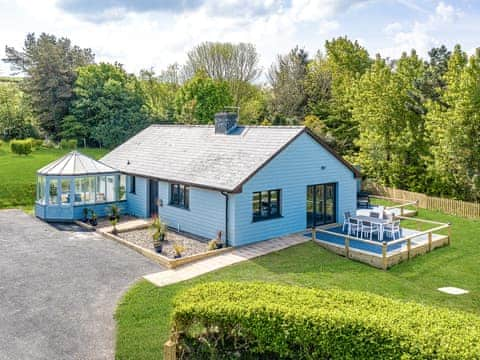 Exterior | Great Tree House, Llangrannog