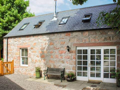 Exterior | Sycamore Cottage - Bonn Na Coille Cottages, Ballater