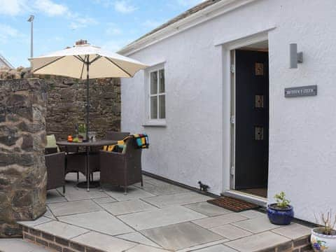 Terrace | Bwthyn y Celyn, Conwy Town