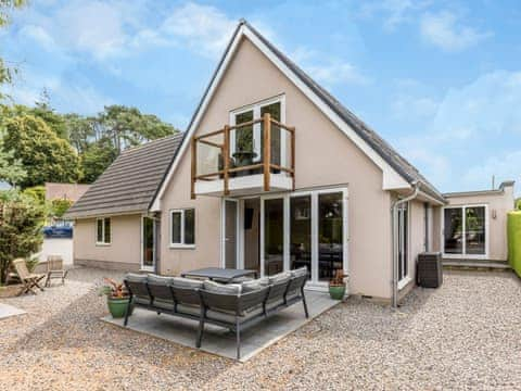 Exterior | Knotter Cottage, Poole