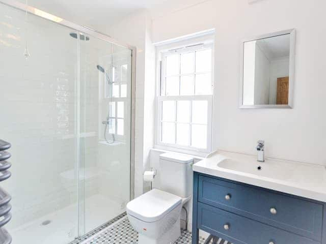 Bathroom | Lobster Pot, St Mawes