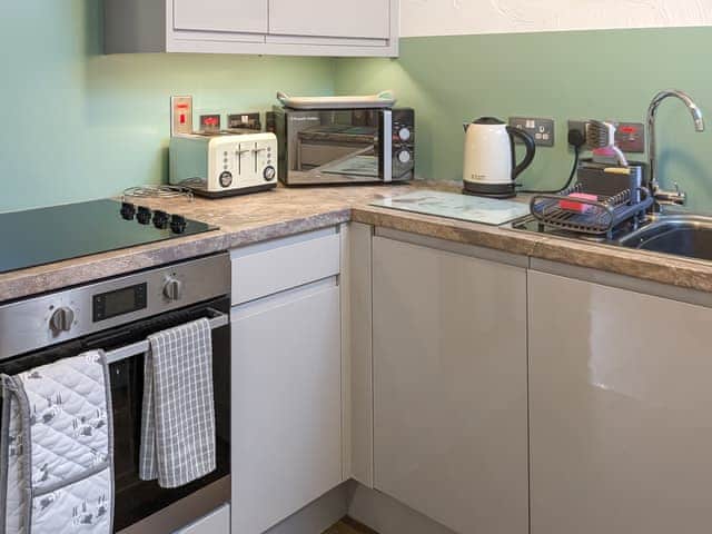 Kitchen | Corner Cottage - Brackenthwaite Holidays, Arnside and Silverdale