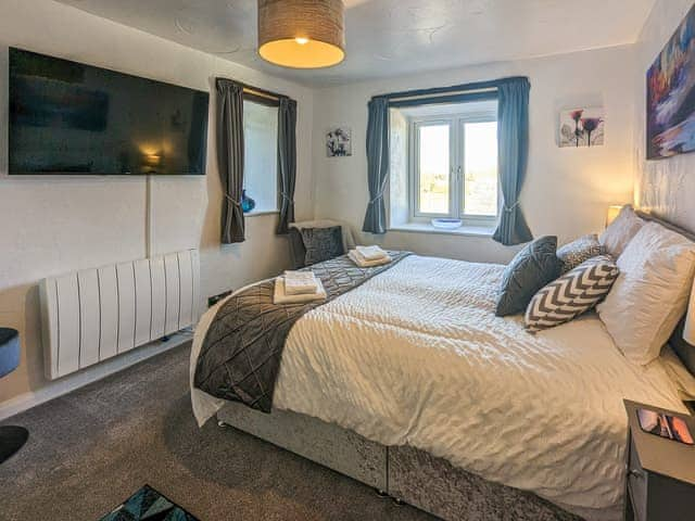 Master bedroom | Corner Cottage - Brackenthwaite Holidays, Arnside and Silverdale