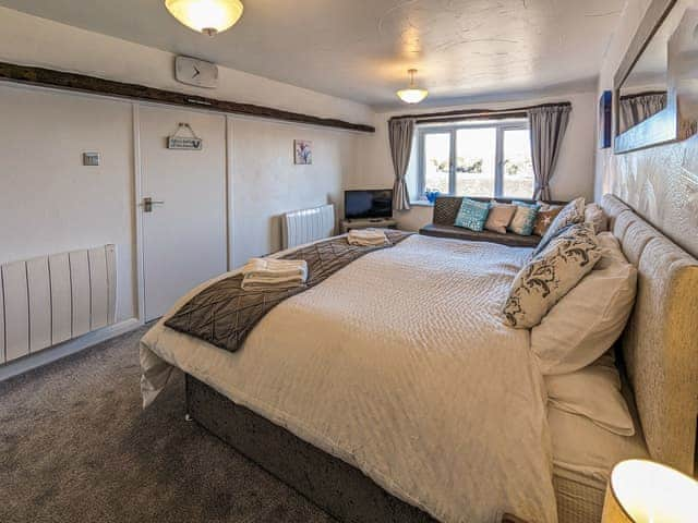 Double bedroom | The Coach House - Brackenthwaite Holidays, Arnside and Silverdale