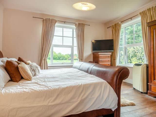 Double bedroom | Bell House - Bell House Escapes, Swanton Novers