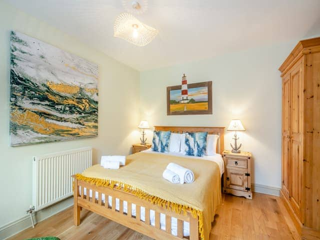 Double bedroom | Seascape Cottage, South Creake, near Fakenham