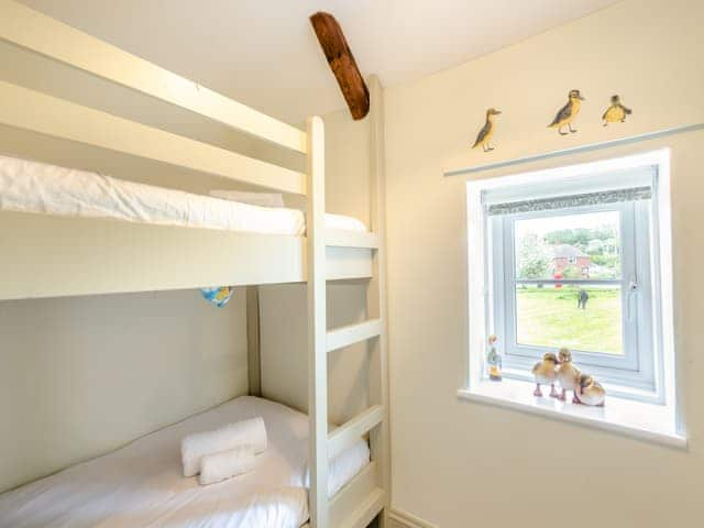 Bunk bedroom | Seascape Cottage, South Creake, near Fakenham