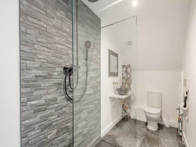 En-suite | Justaura Retreat, Branston, near Lincoln