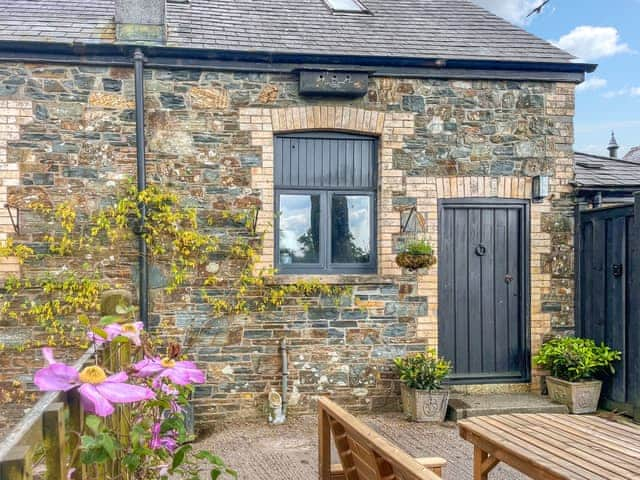 Sitting-out-area | Chapel Cottage, Lydford, near Tavistock