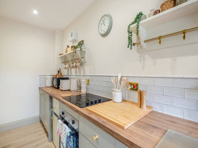 Kitchen | The Stables Cottage - The Rookery, Hemingby