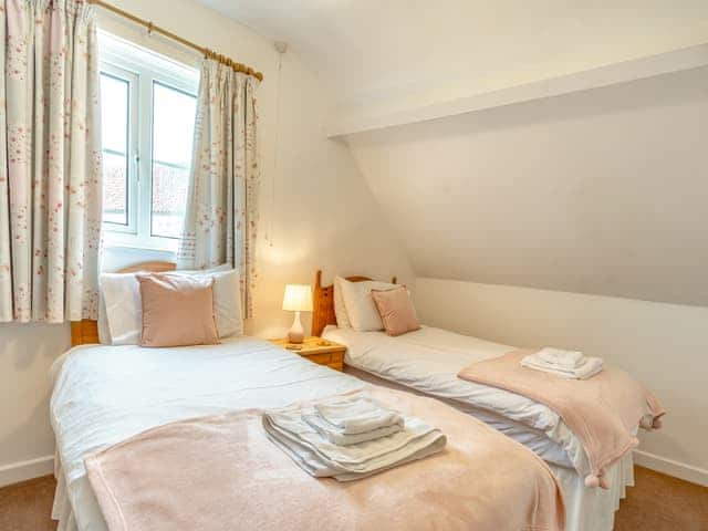 Twin bedroom | Harvest - Grange Farm Cottages, Sewerby, near Bridlington