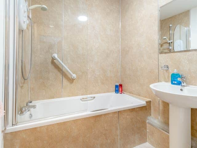 Bathroom | Harvest - Grange Farm Cottages, Sewerby, near Bridlington