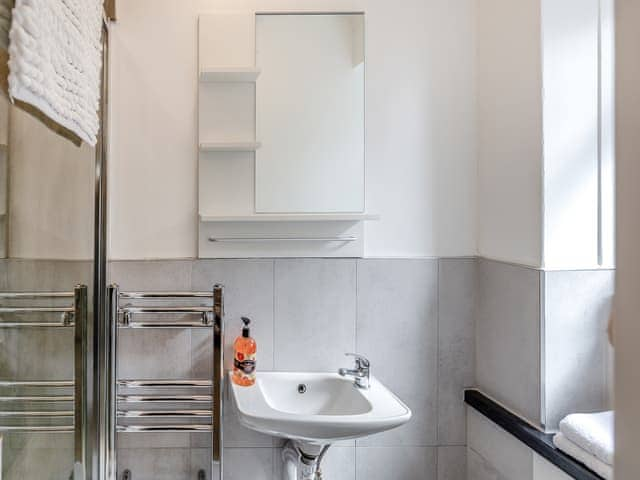 Bathroom | Mae&rsquo;s Lodge, Birchington-on-Sea, near Margate