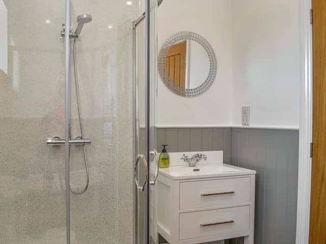 Bathroom | Fell View Cottage - Old View Holidays, Carlisle