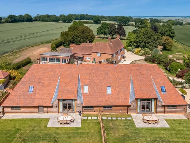 Exterior | Hatchers Barn - Fishers Farm Barns, Shefford Woodlands Near Hungerford