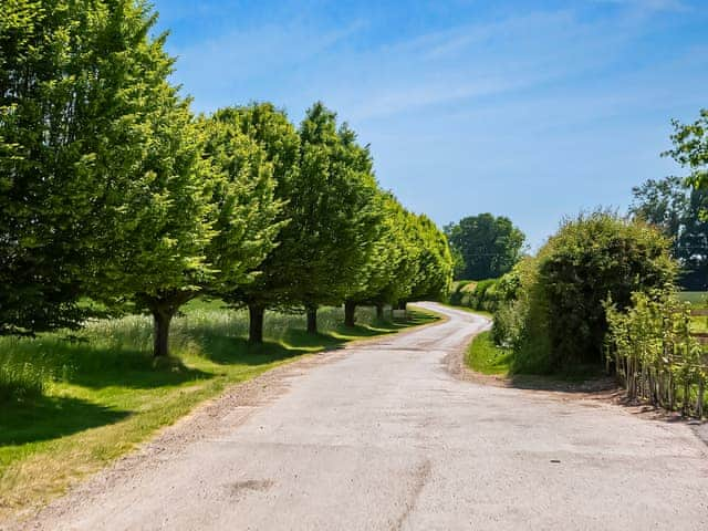 Surrounding area | Hatchers Barn - Fishers Farm Barns, Shefford Woodlands Near Hungerford