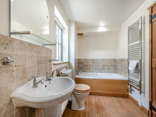 Bathroom | Ellen Cottage, Fulbrook, near Chipping Norton