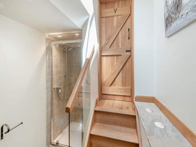 Bathroom | Ellen Cottage, Fulbrook, near Chipping Norton