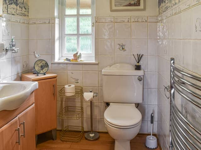 Bathroom | The Old Thatch, Hailsham