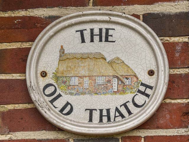 Exterior | The Old Thatch, Hailsham