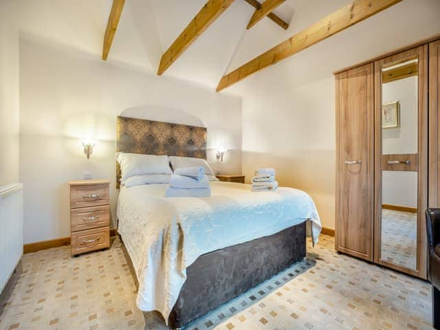 Double bedroom | The Lodge - Holton Lodge Retreats, Holton-Le-Clay, near Cleethorpes