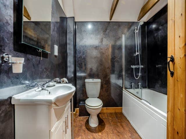 Bathroom | The Lodge - Holton Lodge Retreats, Holton-Le-Clay, near Cleethorpes