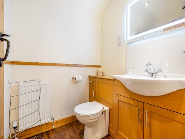 Bathroom | The Granary - Holton Lodge Retreats, Holton-Le-Clay, near Cleethorpes