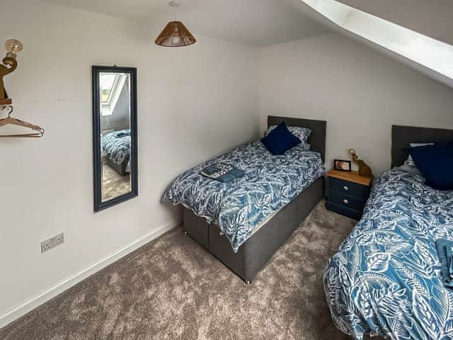 Twin bedroom | No. 1 Fox Burrow - Middle of Nowhere, Great Witchingham