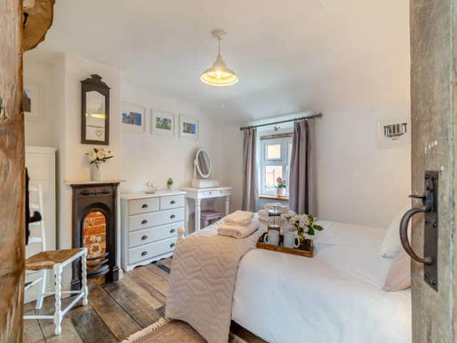 Double bedroom | Love Heart Cottage - Heart Cottages, Wickham Market