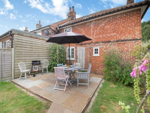 Sitting-out-area | Love Heart Cottage - Heart Cottages, Wickham Market