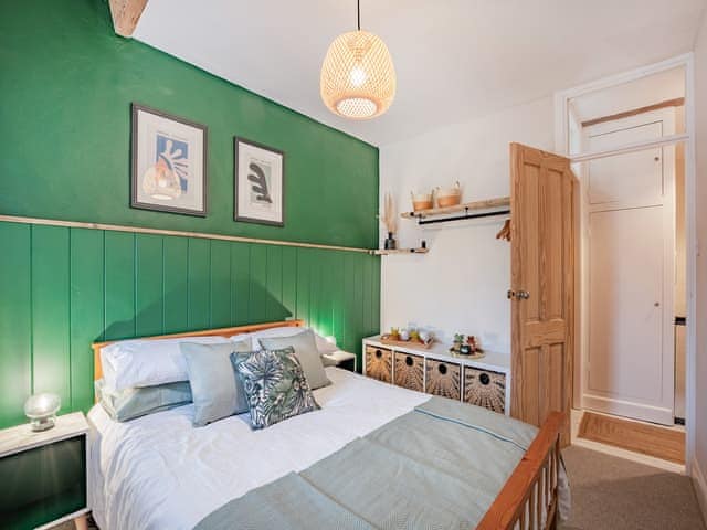 Double bedroom | Weavers Cottage, Fence, near Pendle