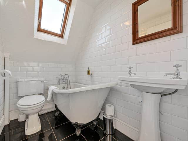 Bathroom | Alice Howe - The Terrace, Windermere