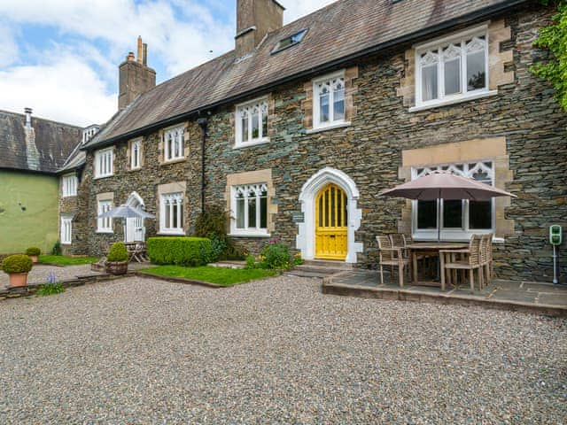 Exterior | Alice Howe - The Terrace, Windermere