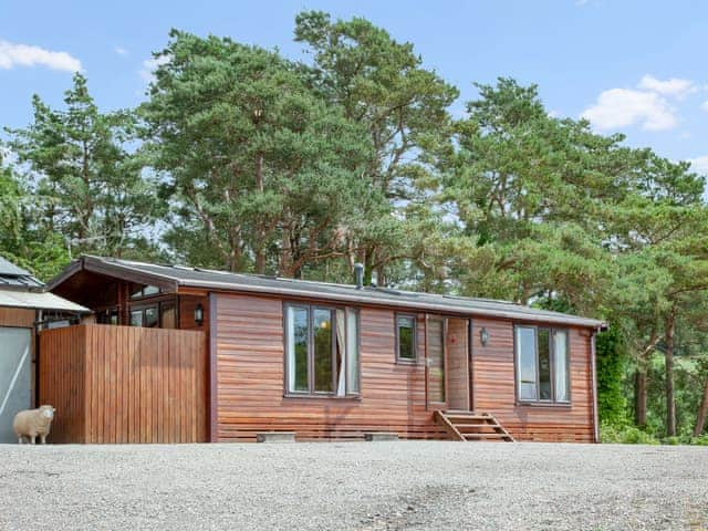 Exterior | Log Cabin - East Hill Pride Farm, Harpford, near Sidmouth