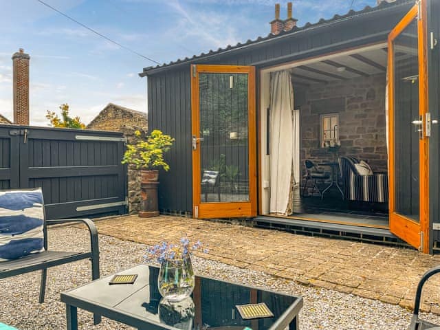 Sitting-out-area | Lane End, Wirksworth