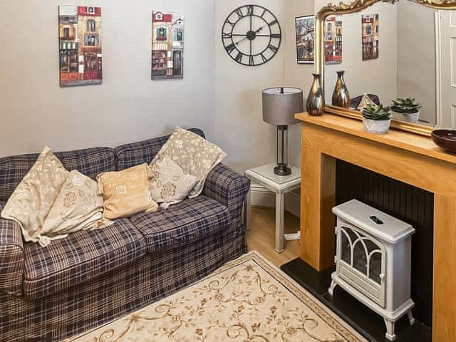 Living room/dining room | Quince Cottage - Bridge House Cottages, Corbridge, near Hexham