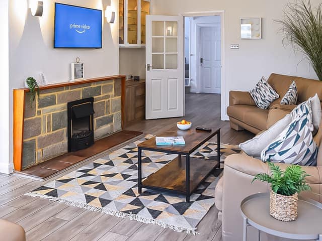 Living room | Pebble Cottage, Middleton-on-Sea, near Bognor Regis