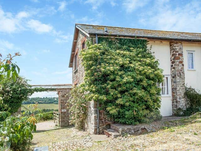 Exterior | Pond - Collacott Farm, Kings Nympton, near South Molton