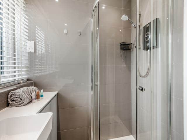 Shower room | Magpies, Melbury Osmond