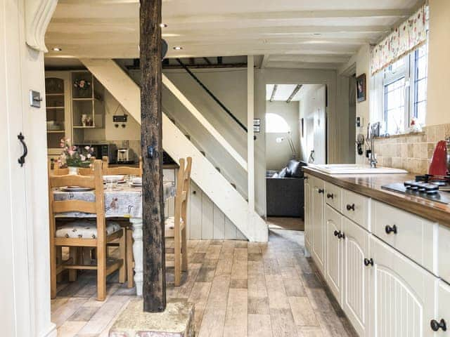 Kitchen/diner | Beehive Cottage, Tenterden