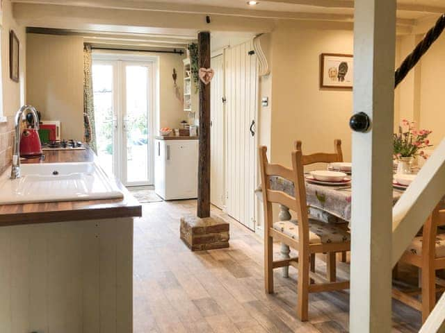 Kitchen/diner | Beehive Cottage, Tenterden