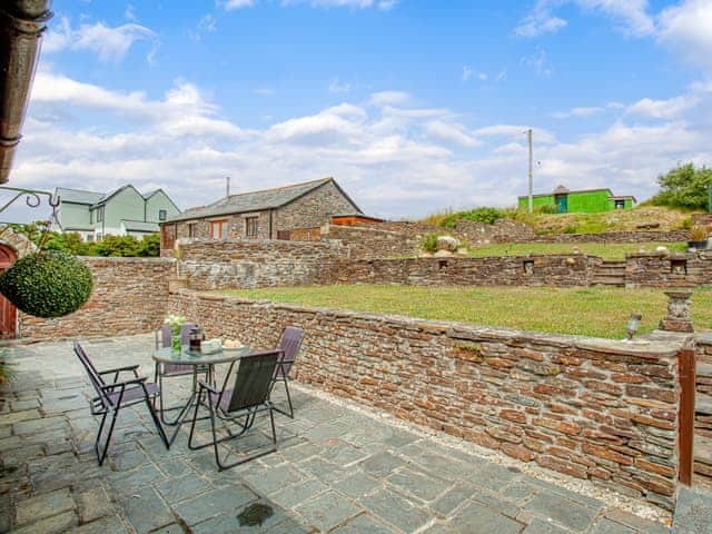 Sitting-out-area | Railway Cottage, Camelford