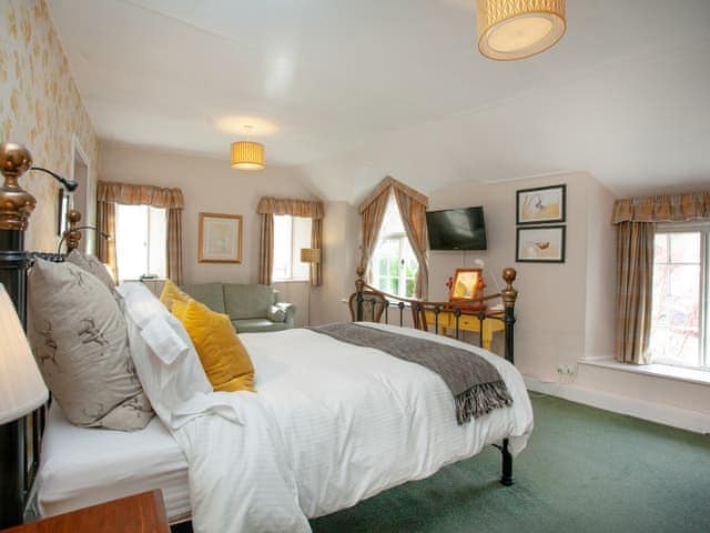 Double bedroom | Sycamore - Lifton Hall, Lifton