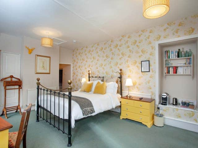 Double bedroom | Sycamore - Lifton Hall, Lifton